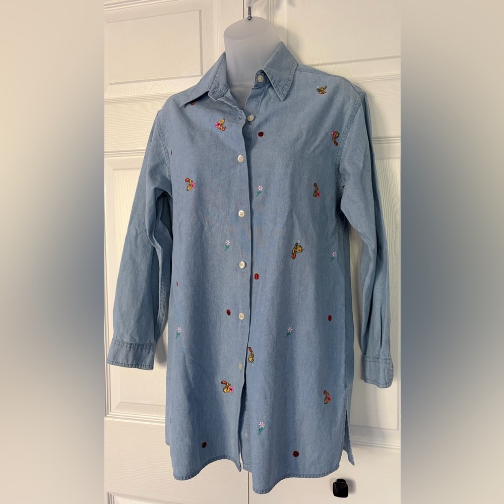 WB Warner Bros. Looney Tunes Tweety Bird Button Up Chambray Blouse Shirt size XS - Picture 8 of 15